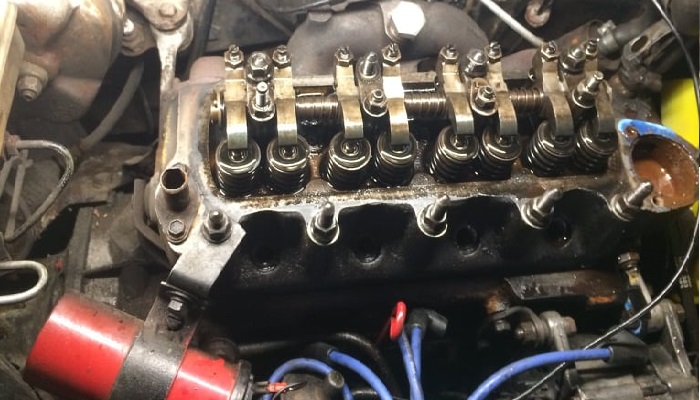 Mechanisch nazicht aan een wagen